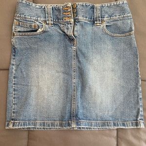 Anne Taylor Fitted Jean Skirt